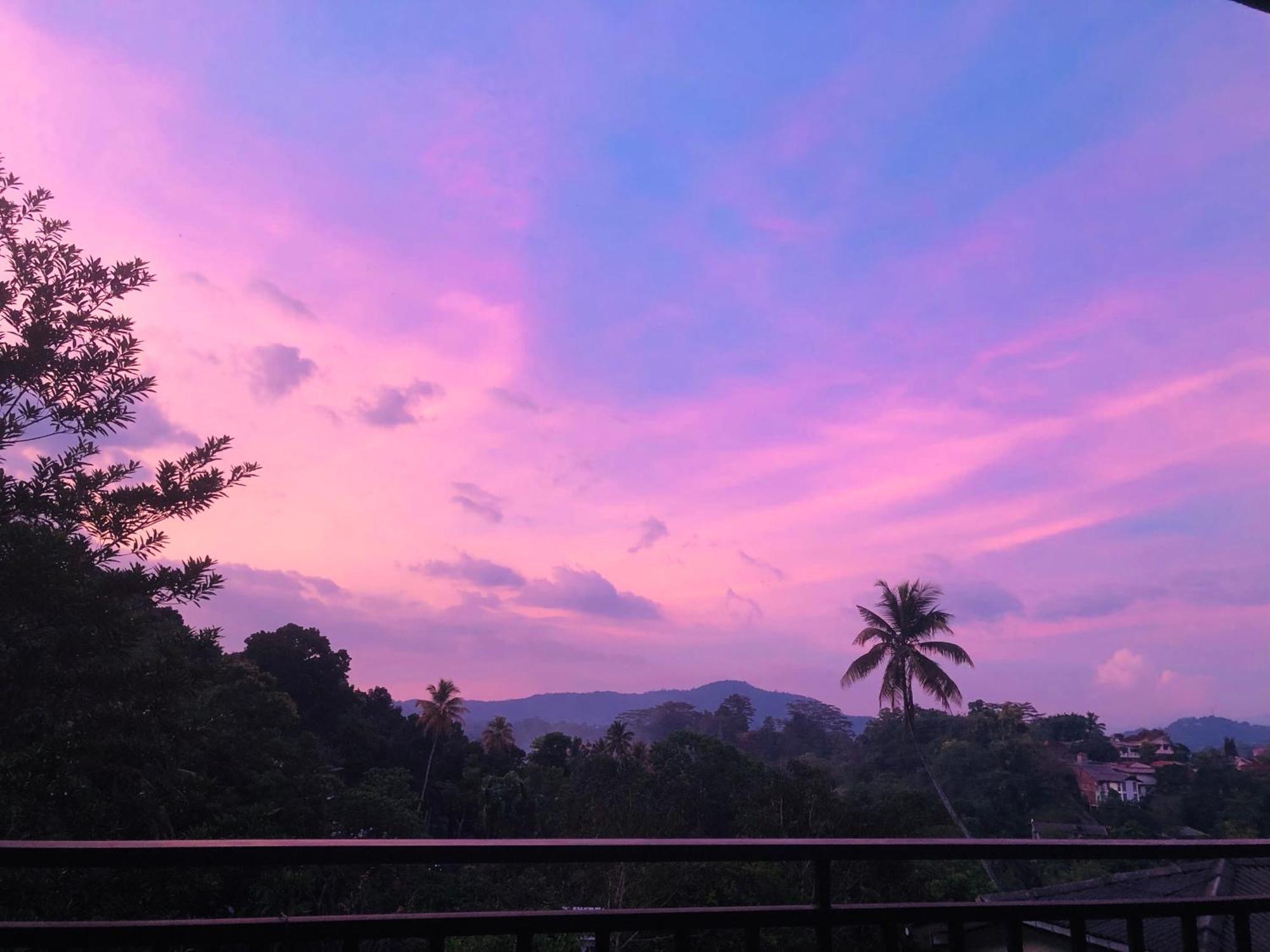 Chathu Holiday Home Kandy Esterno foto